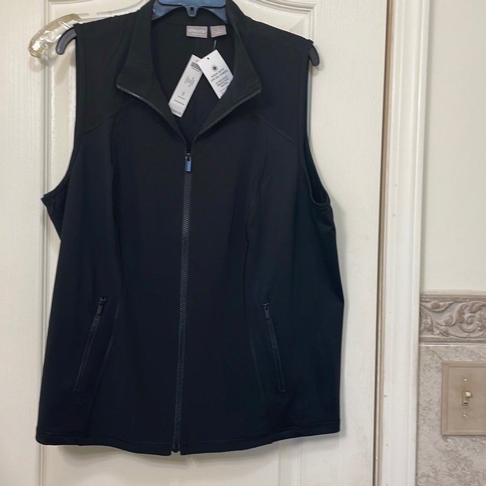 Chico’s Black Zenergy knit insert vest, new with tags , size 3 (xl )